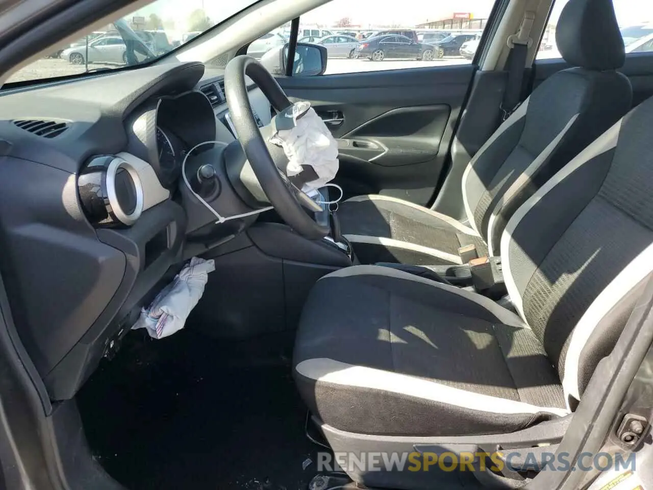 7 Photograph of a damaged car 3N1CN8EV3LL842391 NISSAN VERSA 2020