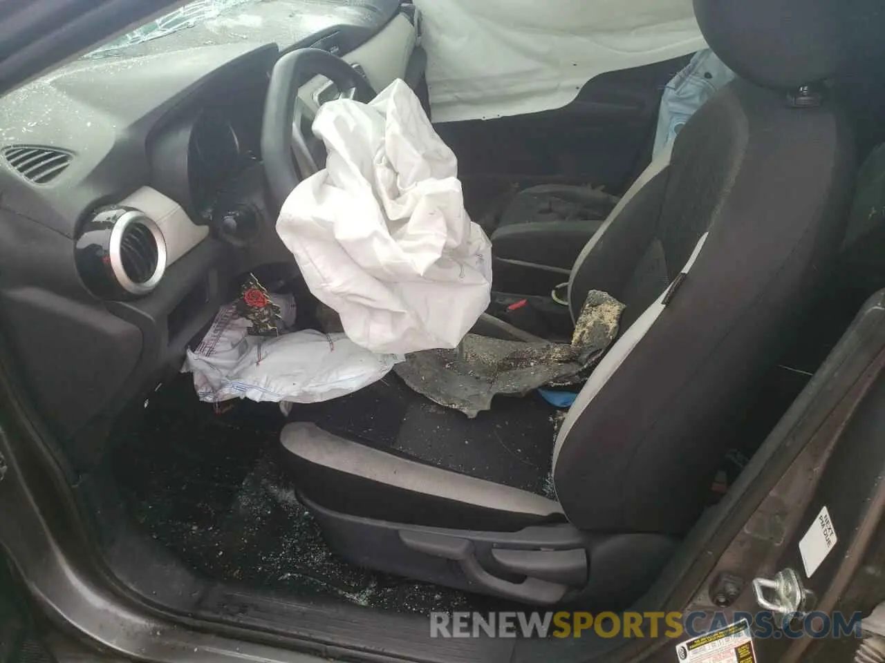 7 Photograph of a damaged car 3N1CN8EV3LL855156 NISSAN VERSA 2020