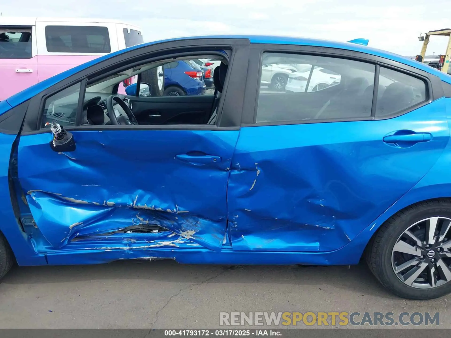14 Photograph of a damaged car 3N1CN8EV3LL864424 NISSAN VERSA 2020