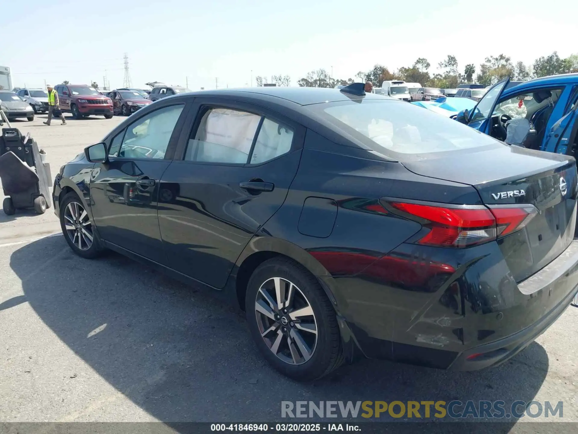 14 Photograph of a damaged car 3N1CN8EV3LL881188 NISSAN VERSA 2020