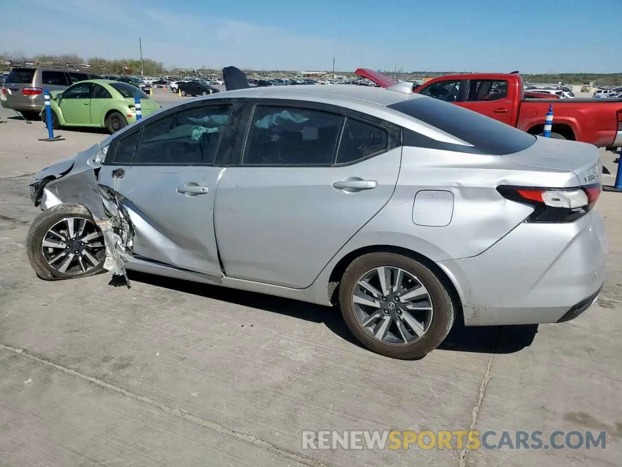 2 Photograph of a damaged car 3N1CN8EV3LL883328 NISSAN VERSA 2020
