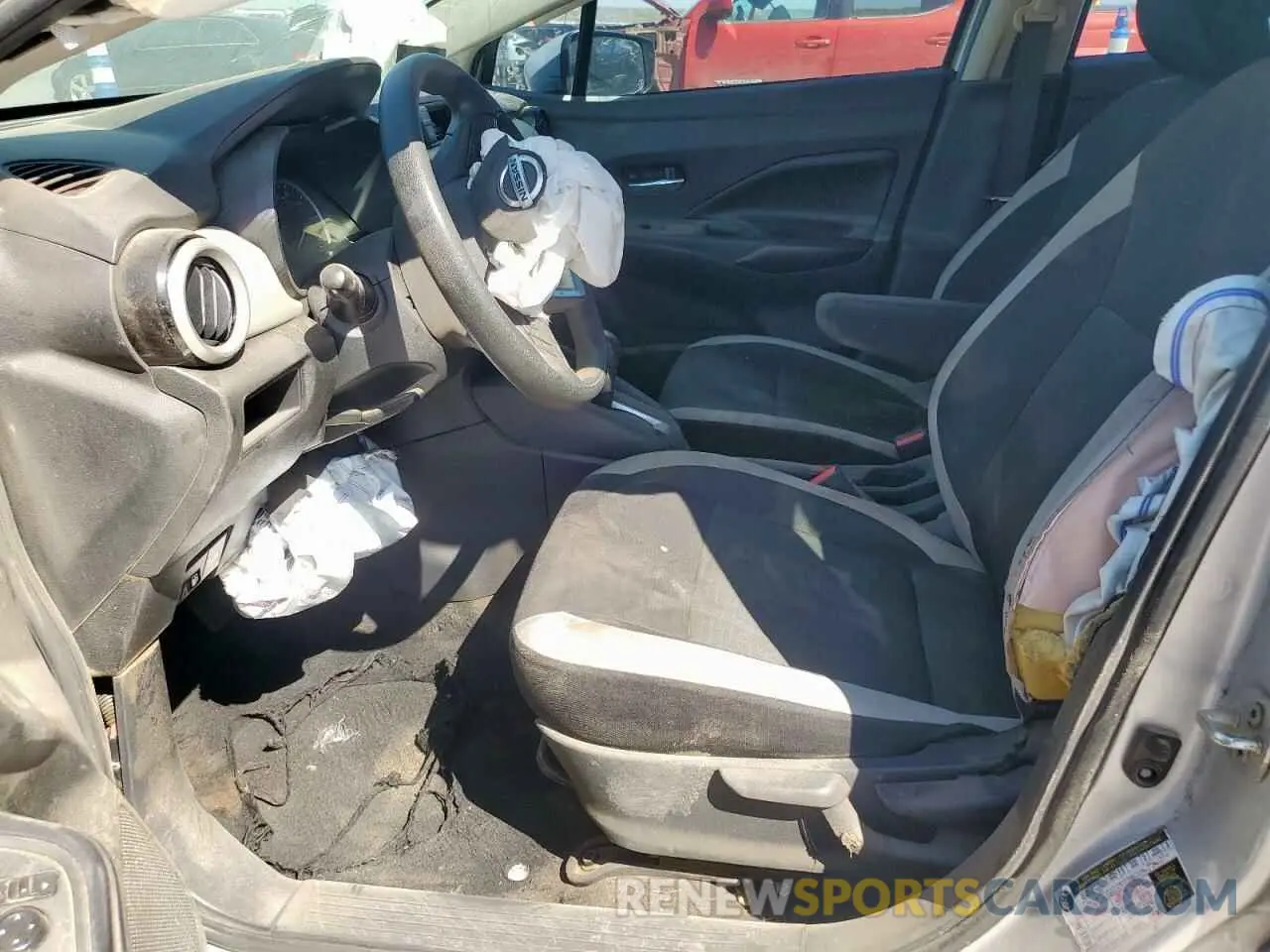 7 Photograph of a damaged car 3N1CN8EV3LL883328 NISSAN VERSA 2020