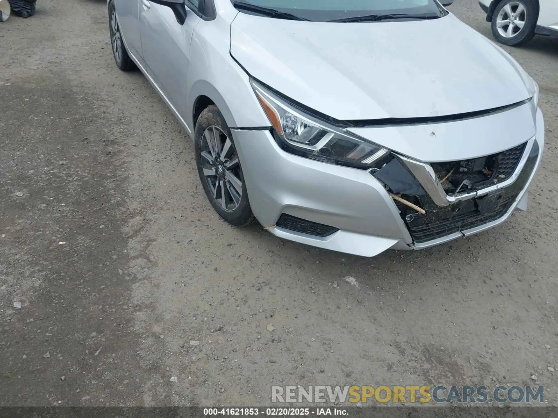 6 Photograph of a damaged car 3N1CN8EV4LL827883 NISSAN VERSA 2020
