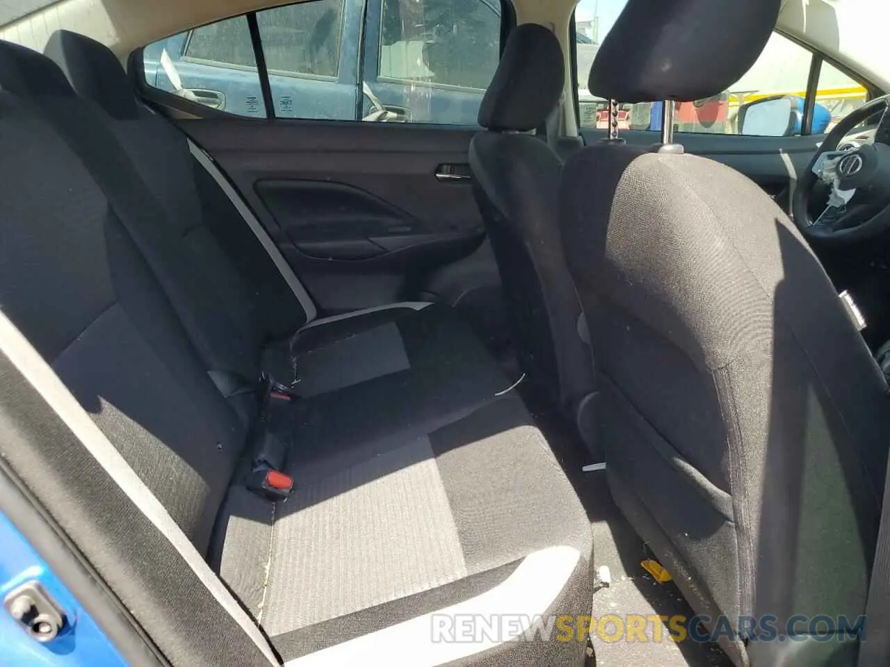 10 Photograph of a damaged car 3N1CN8EV4LL865923 NISSAN VERSA 2020