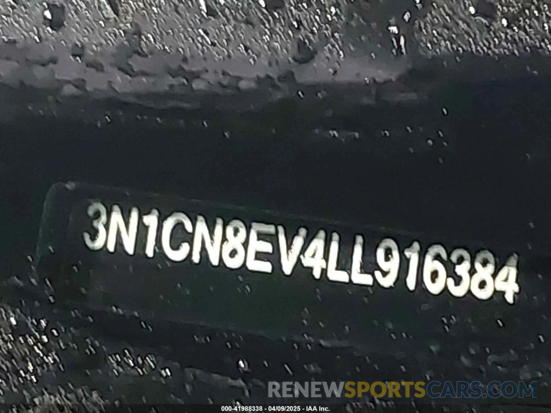 9 Photograph of a damaged car 3N1CN8EV4LL916384 NISSAN VERSA 2020