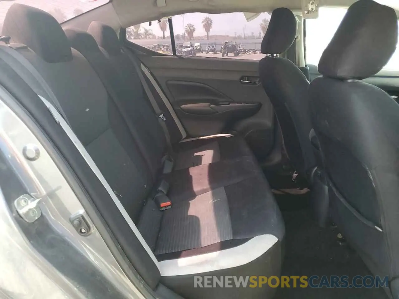 10 Photograph of a damaged car 3N1CN8EV5LL804015 NISSAN VERSA 2020