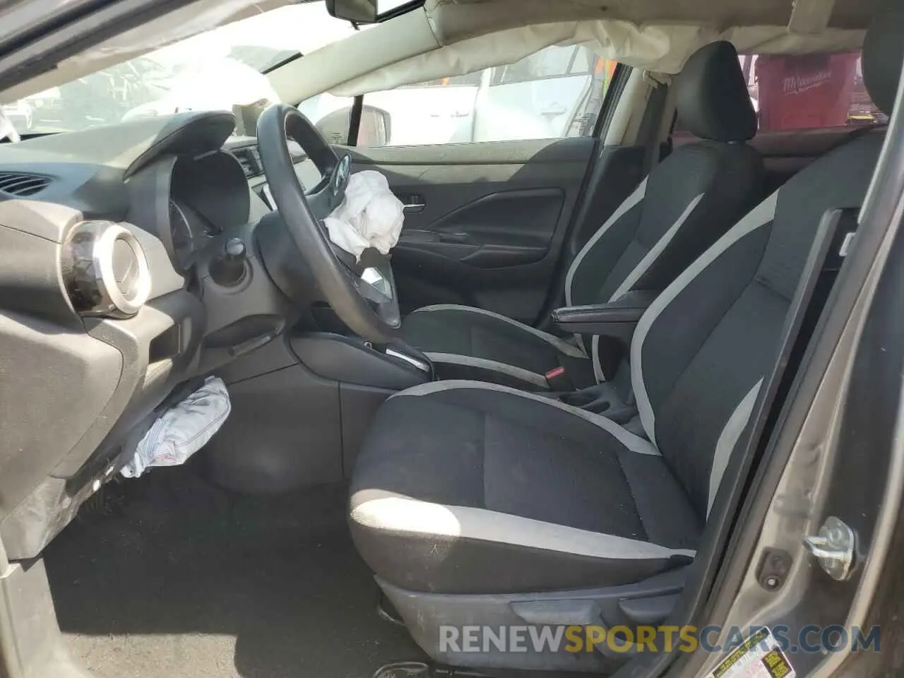 7 Photograph of a damaged car 3N1CN8EV5LL804015 NISSAN VERSA 2020