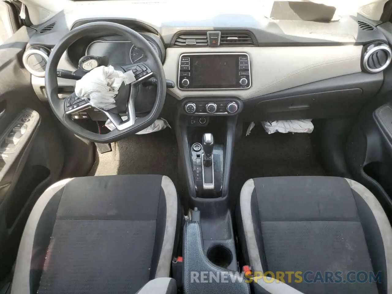 8 Photograph of a damaged car 3N1CN8EV5LL804015 NISSAN VERSA 2020