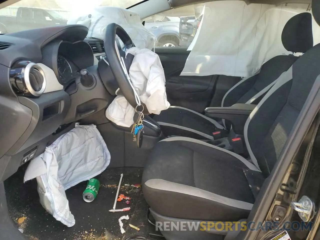 7 Photograph of a damaged car 3N1CN8EV5LL858690 NISSAN VERSA 2020
