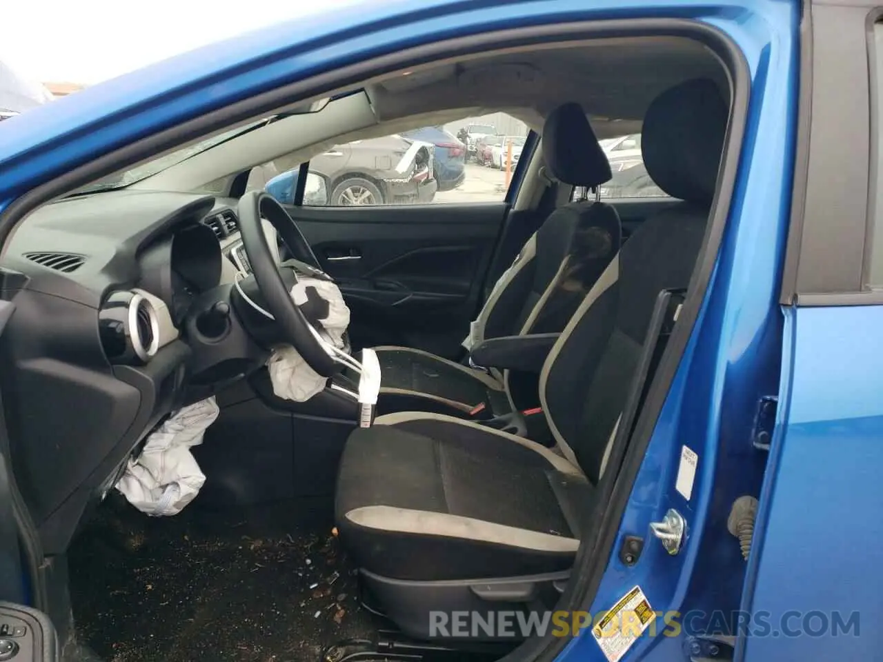 7 Photograph of a damaged car 3N1CN8EV6LL810177 NISSAN VERSA 2020