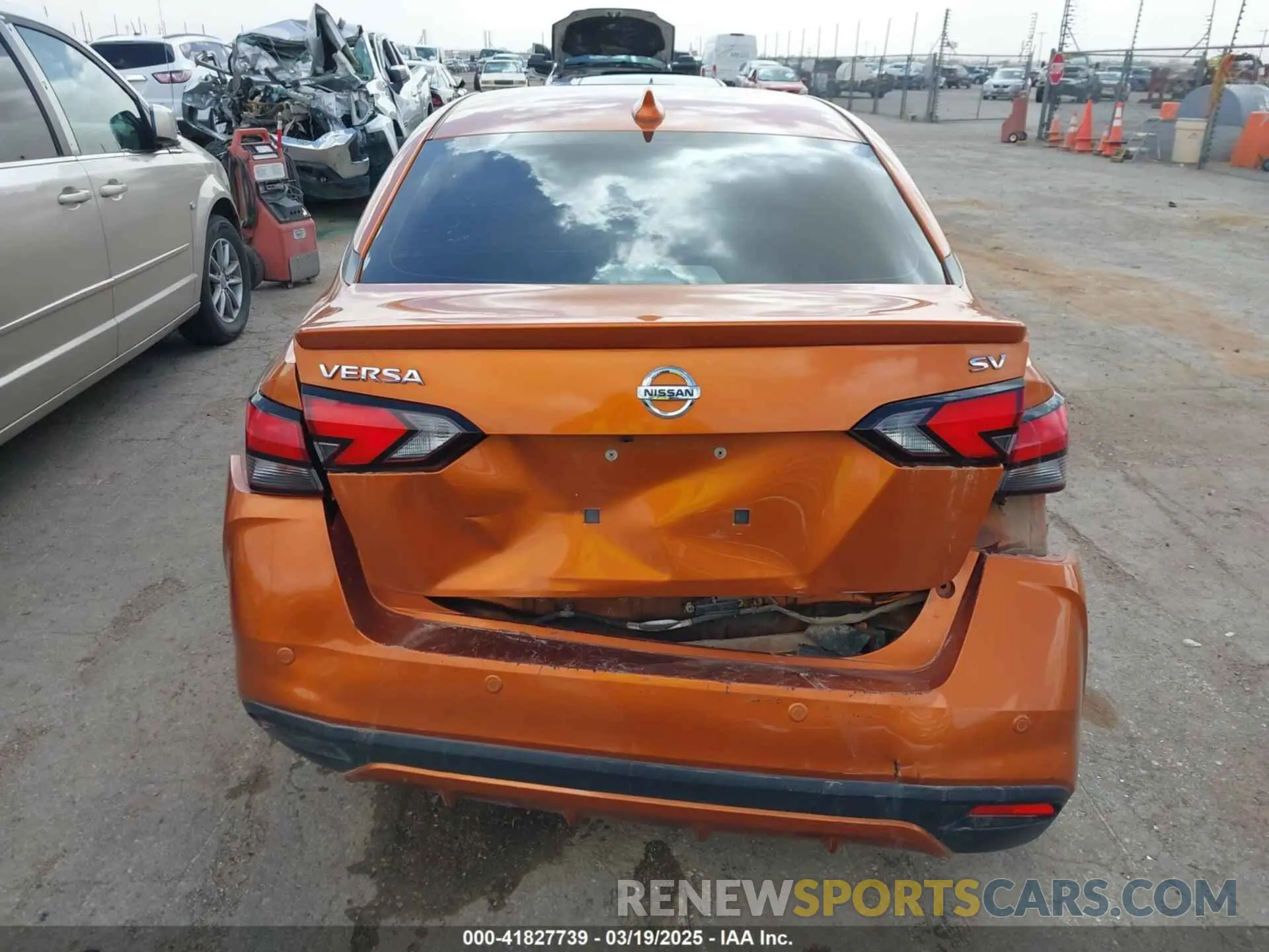15 Photograph of a damaged car 3N1CN8EV6LL812320 NISSAN VERSA 2020