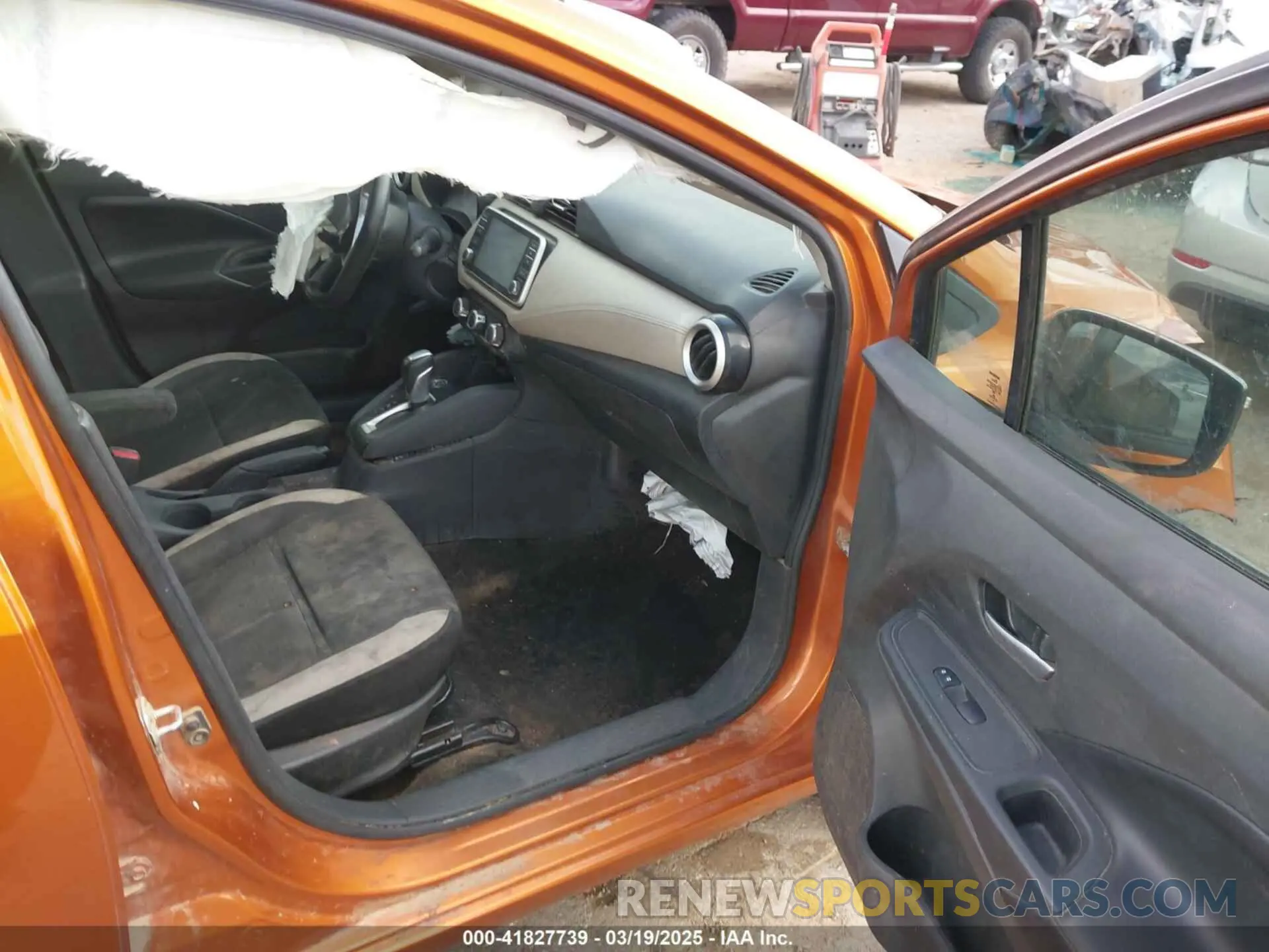 5 Photograph of a damaged car 3N1CN8EV6LL812320 NISSAN VERSA 2020
