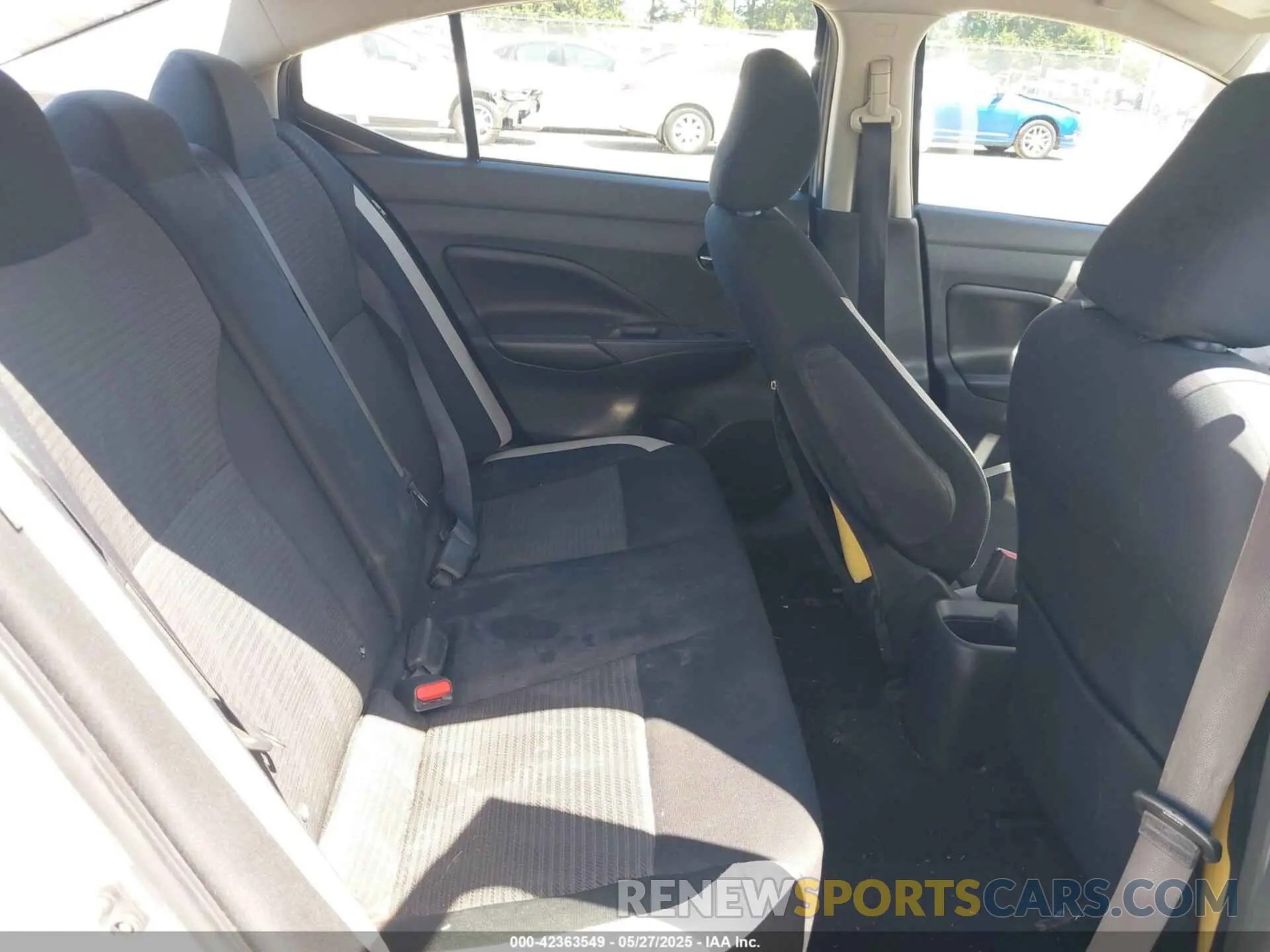 8 Photograph of a damaged car 3N1CN8EV6LL826802 NISSAN VERSA 2020
