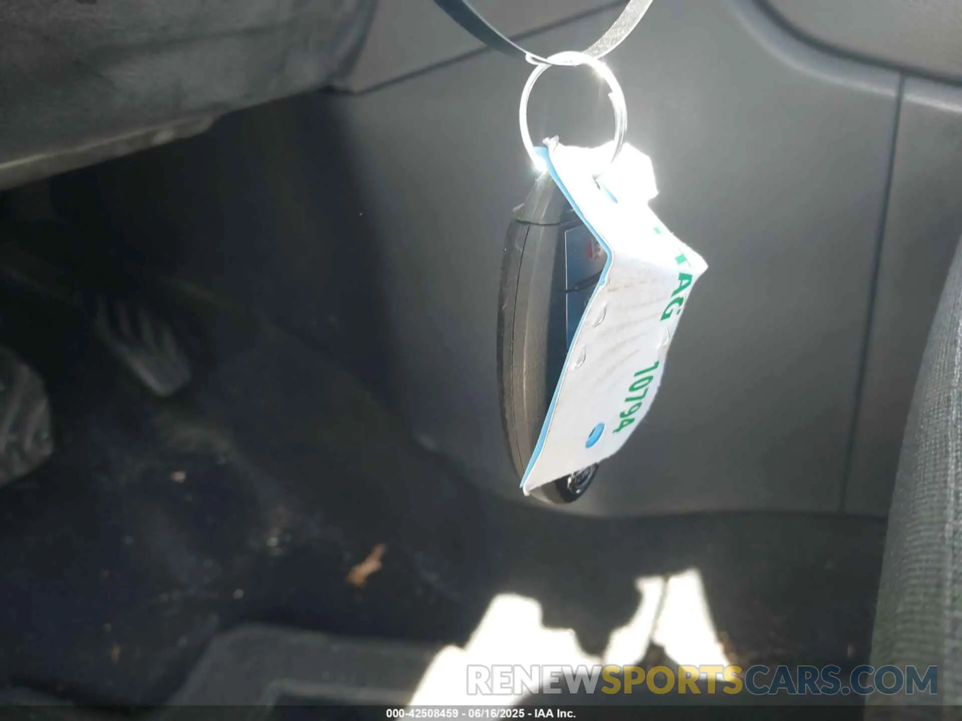 11 Photograph of a damaged car 3N1CN8EV6LL875420 NISSAN VERSA 2020