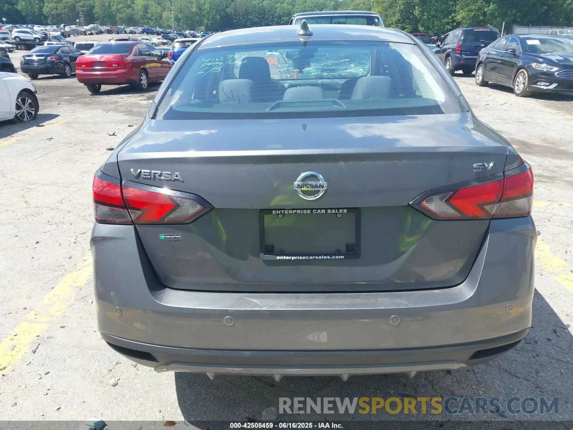 17 Photograph of a damaged car 3N1CN8EV6LL875420 NISSAN VERSA 2020