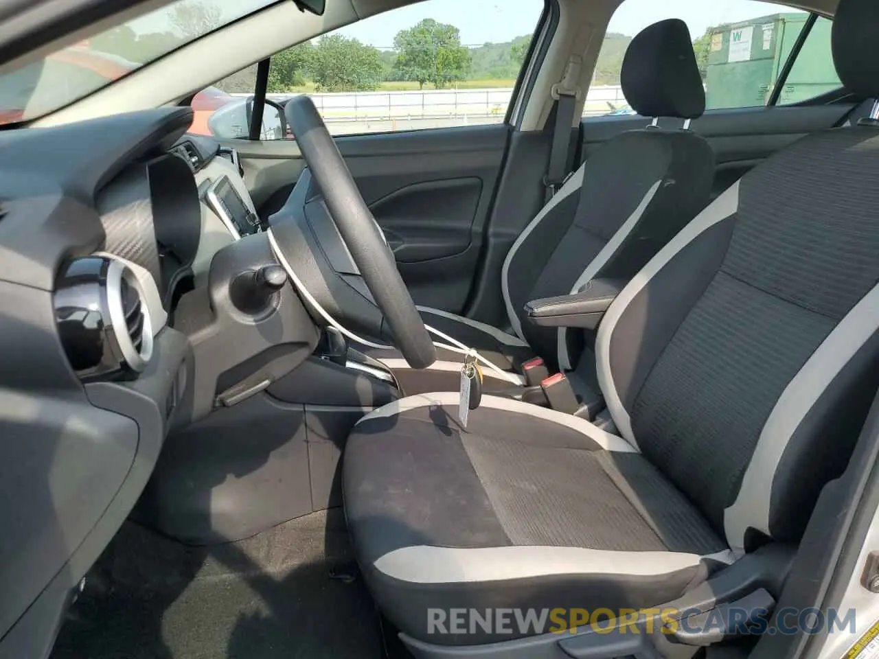 7 Photograph of a damaged car 3N1CN8EV7LL824363 NISSAN VERSA 2020