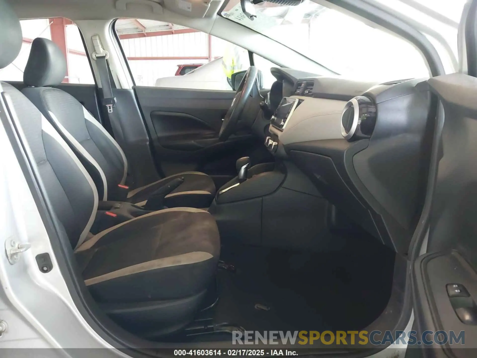 5 Photograph of a damaged car 3N1CN8EV8LL878495 NISSAN VERSA 2020