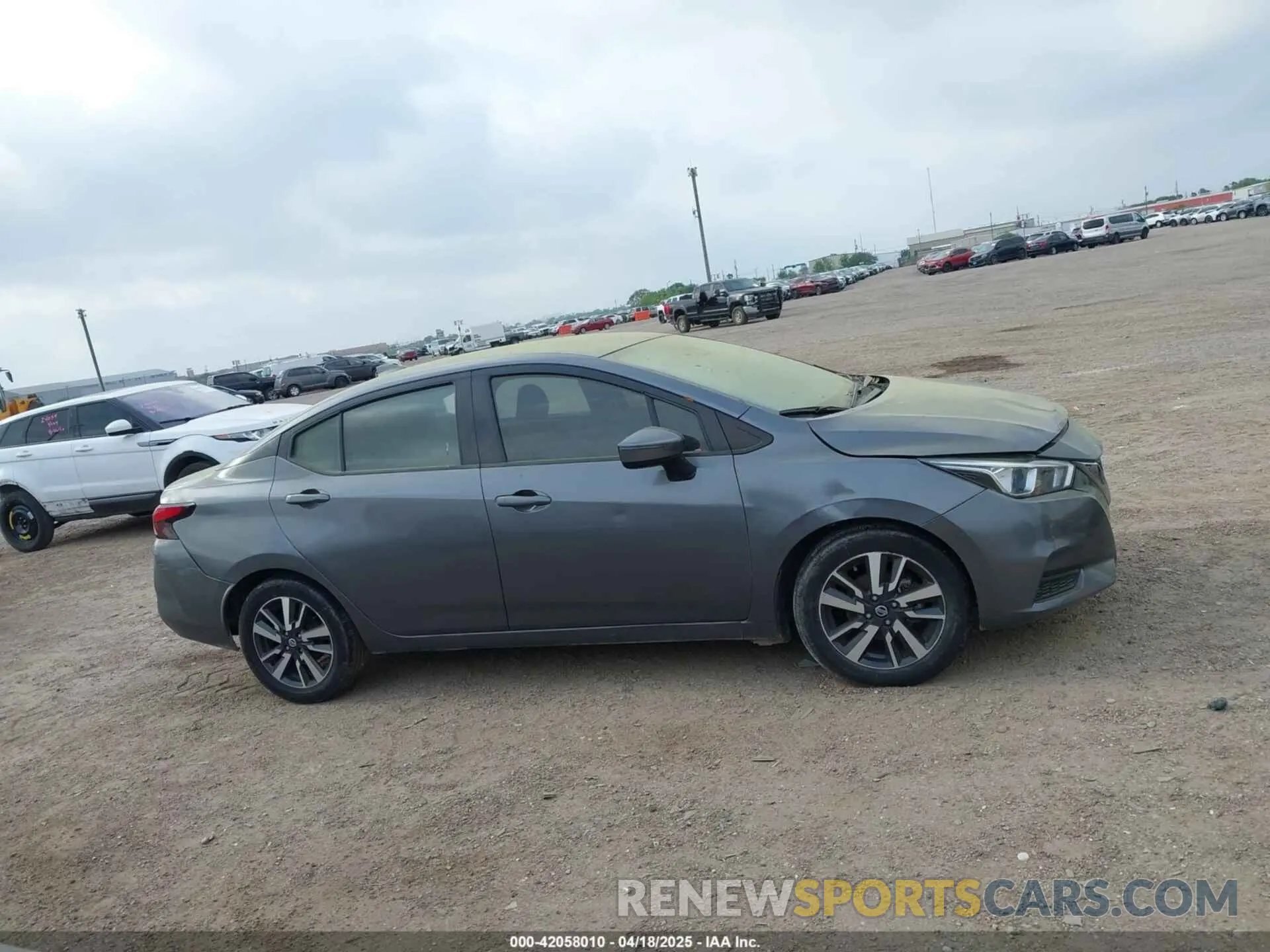 12 Photograph of a damaged car 3N1CN8EV8LL895524 NISSAN VERSA 2020