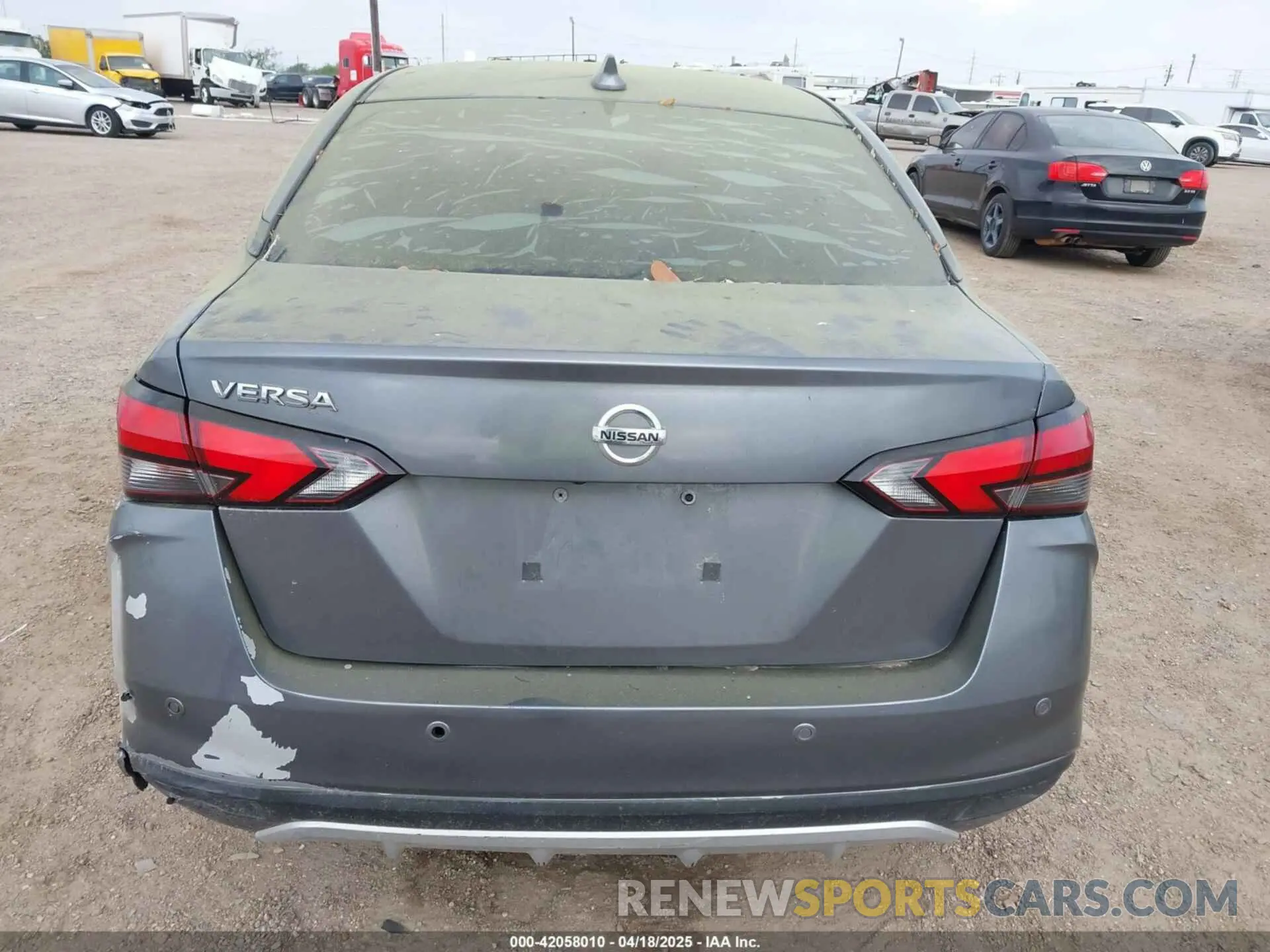 15 Photograph of a damaged car 3N1CN8EV8LL895524 NISSAN VERSA 2020