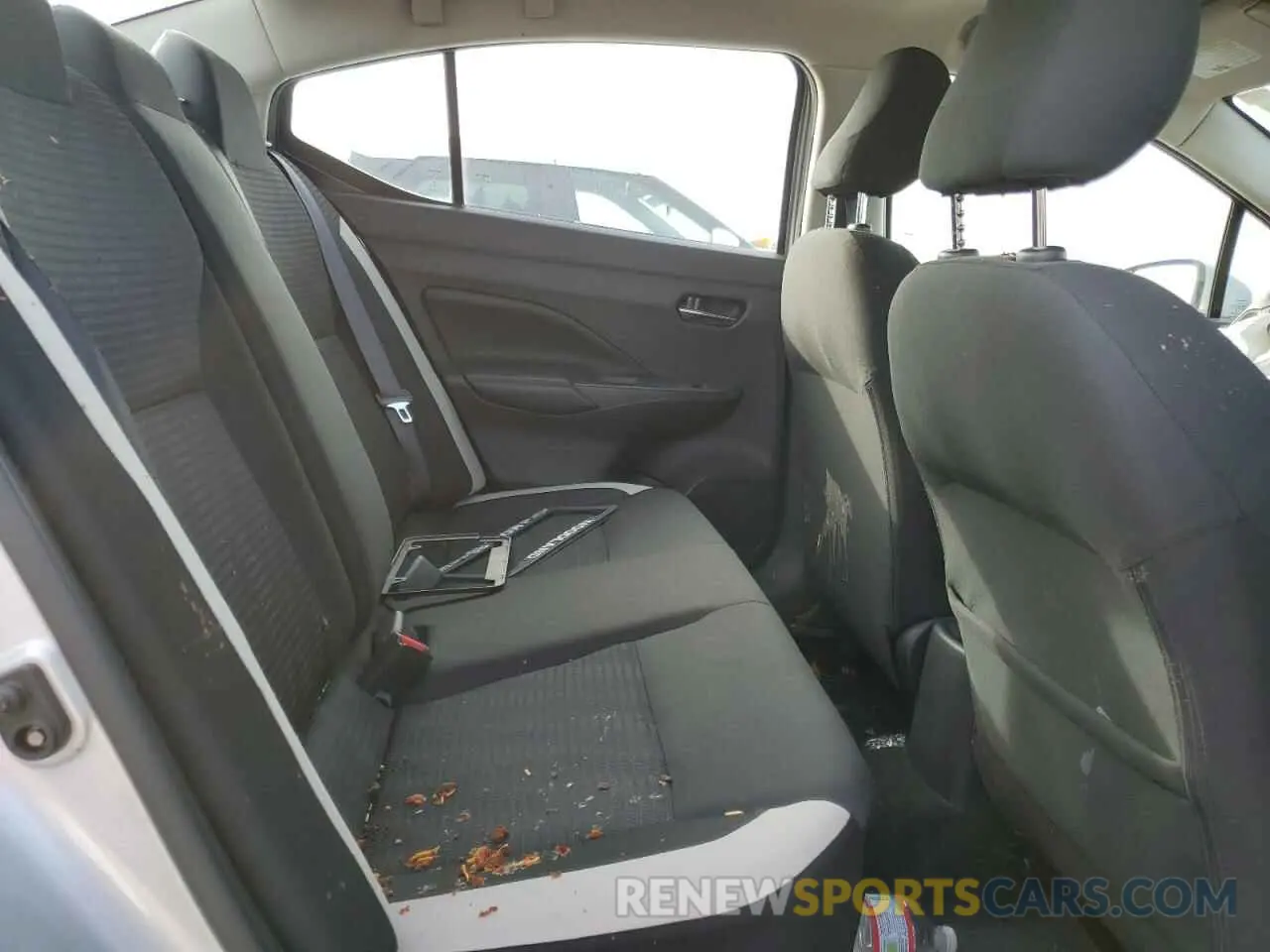 10 Photograph of a damaged car 3N1CN8EVXLL820890 NISSAN VERSA 2020