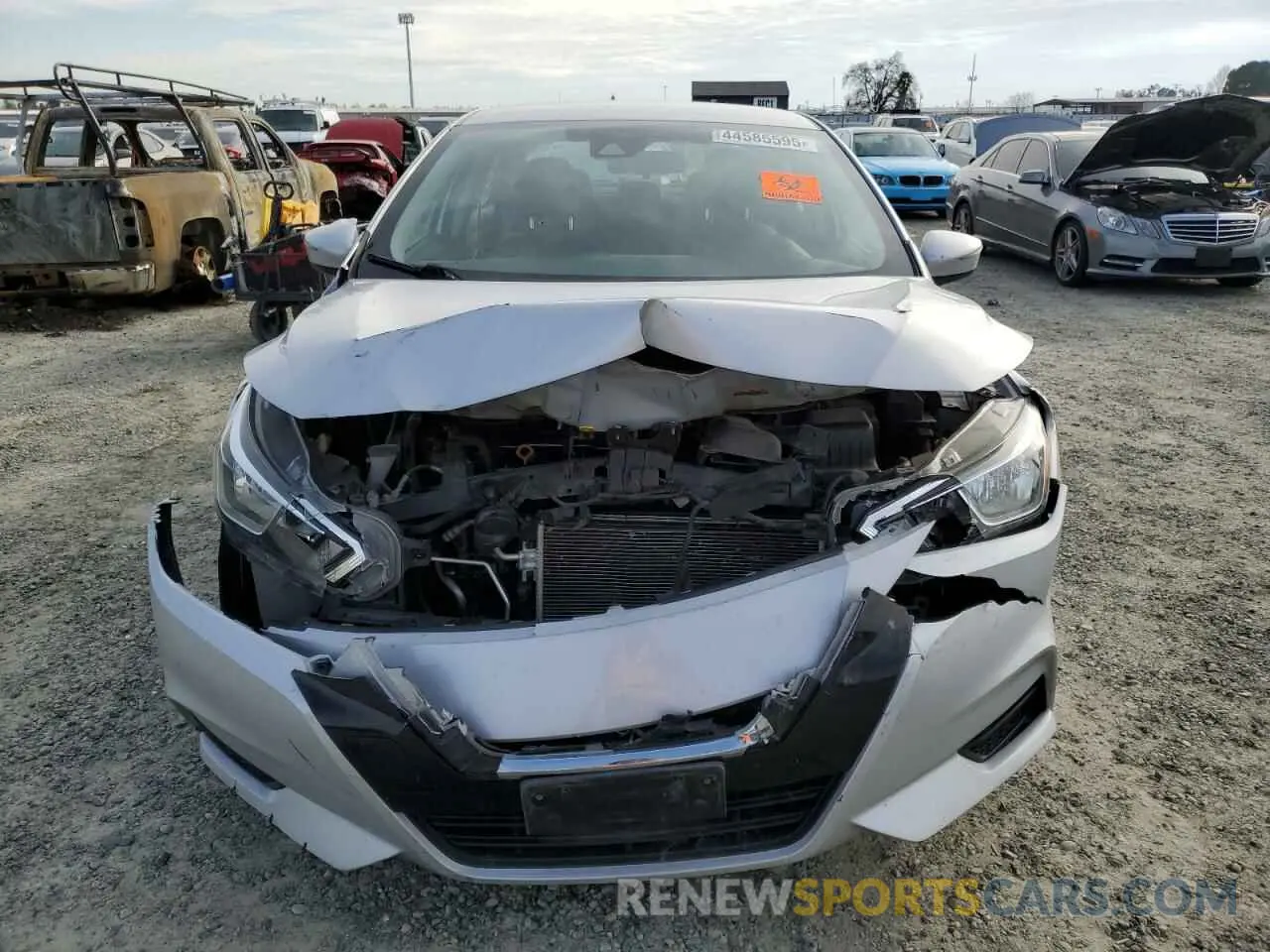 5 Photograph of a damaged car 3N1CN8EVXLL820890 NISSAN VERSA 2020