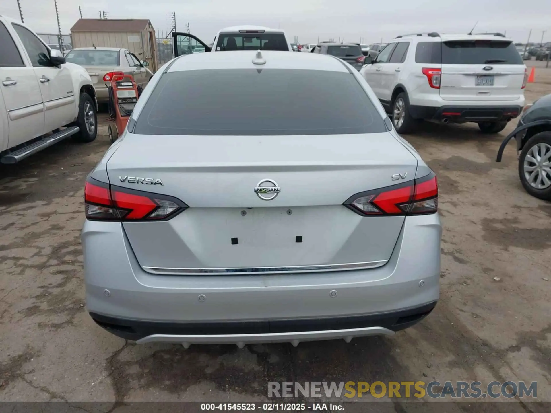 15 Photograph of a damaged car 3N1CN8EVXLL837902 NISSAN VERSA 2020