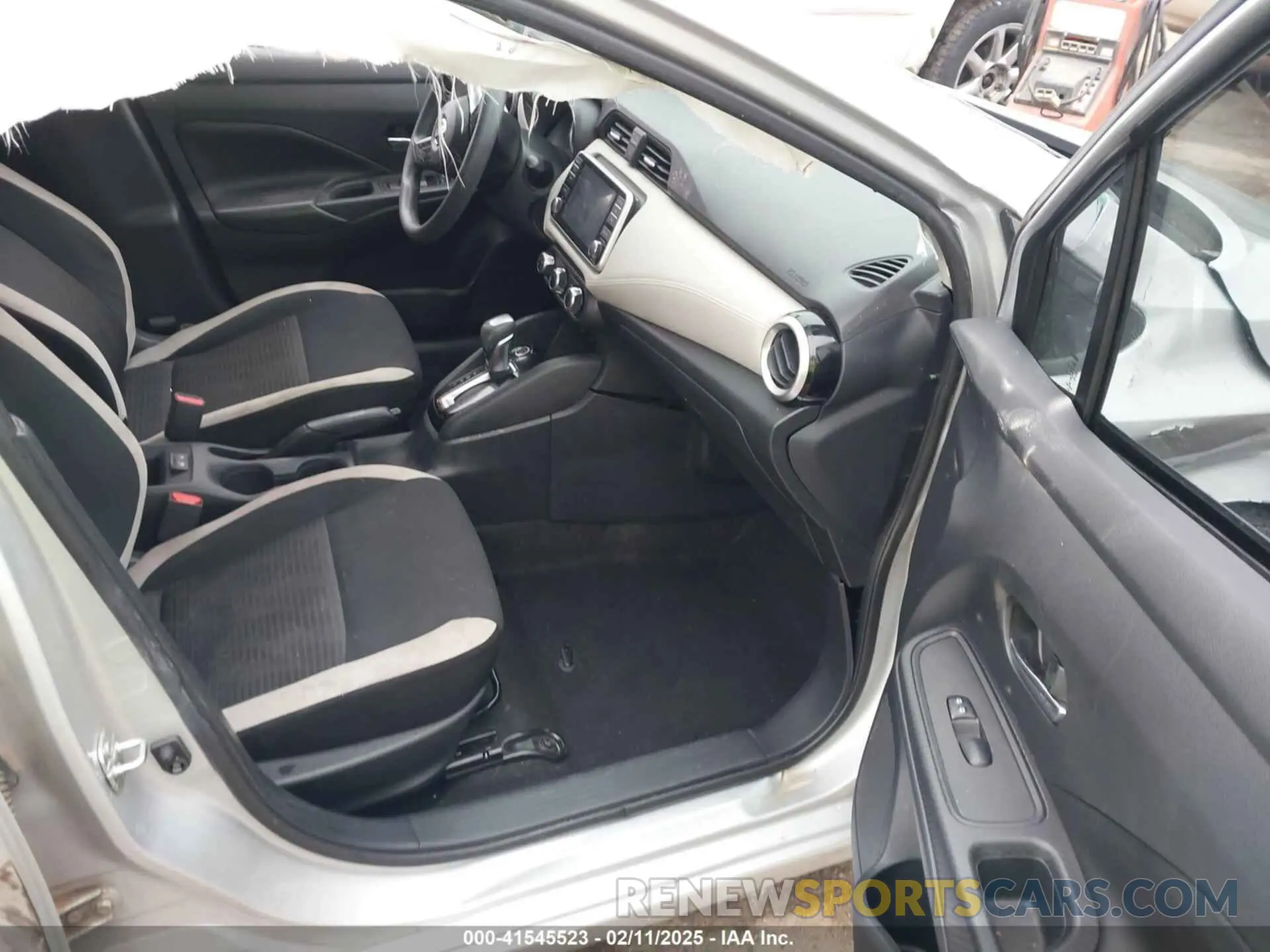 5 Photograph of a damaged car 3N1CN8EVXLL837902 NISSAN VERSA 2020