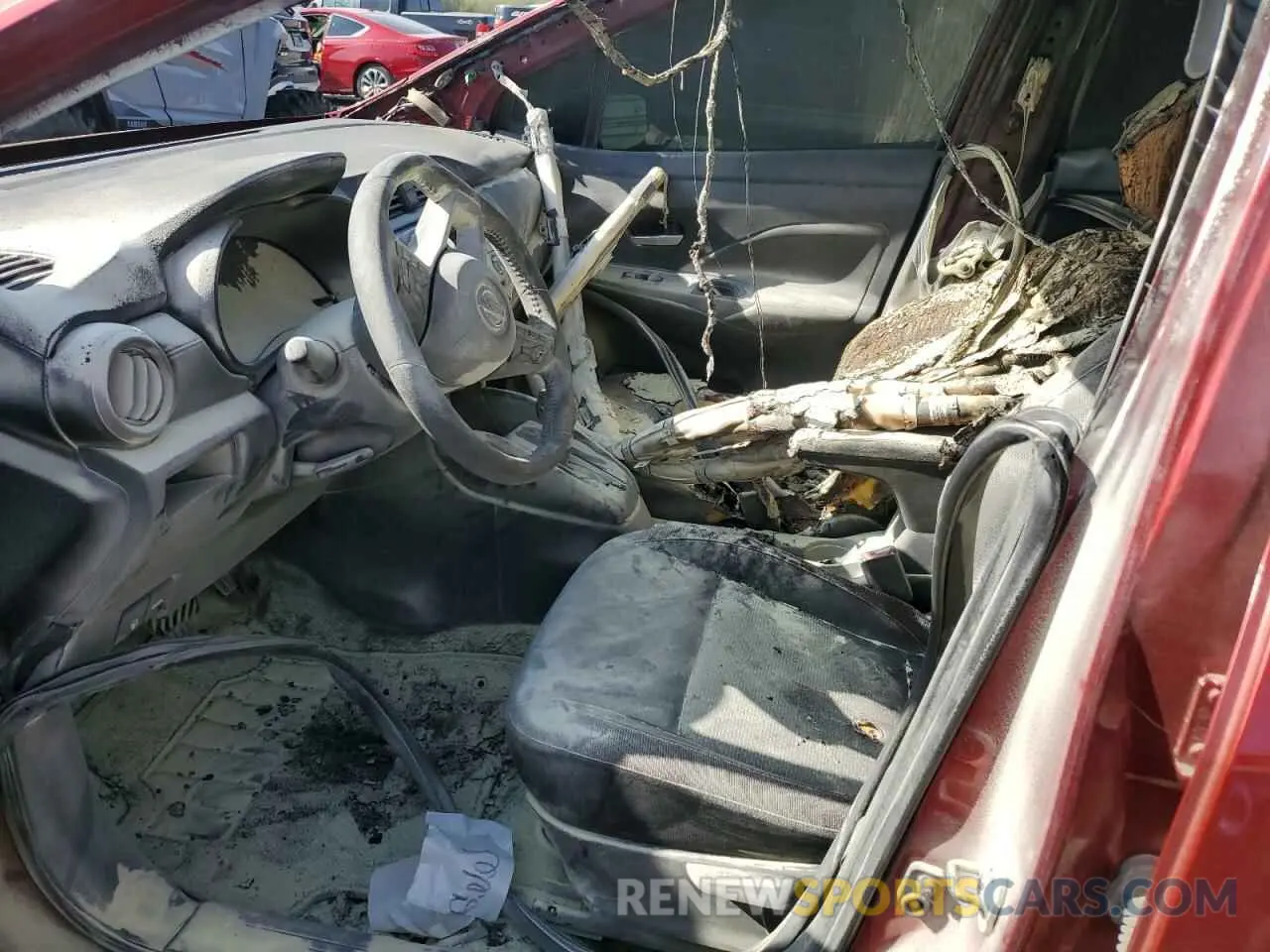 7 Photograph of a damaged car 3N1CN8FV1LL808187 NISSAN VERSA 2020