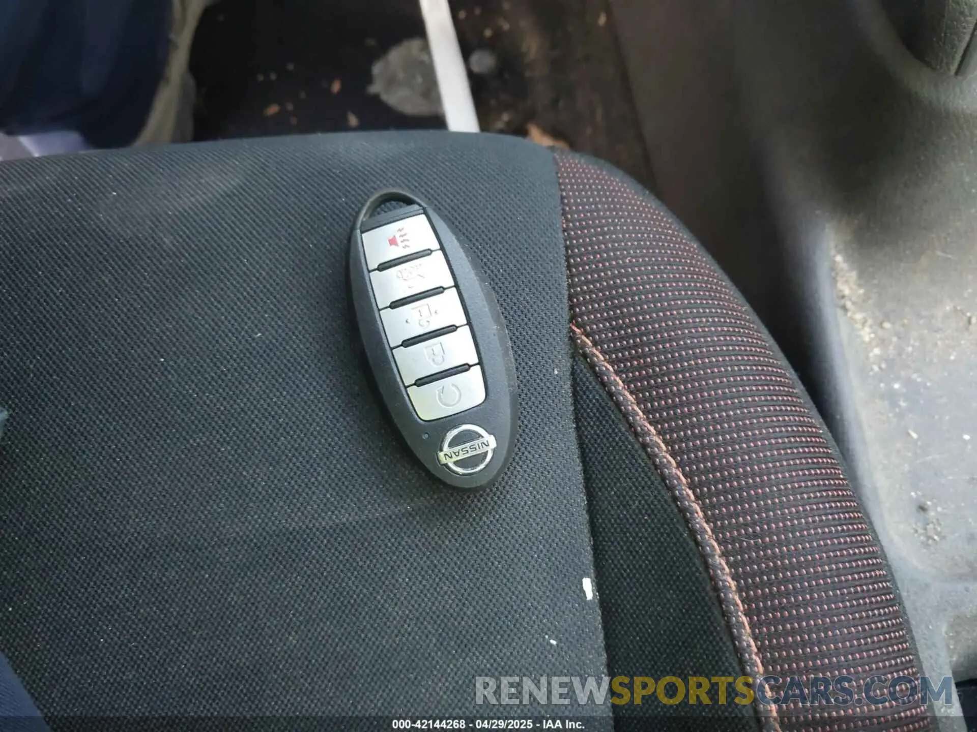 11 Photograph of a damaged car 3N1CN8FV1LL808464 NISSAN VERSA 2020