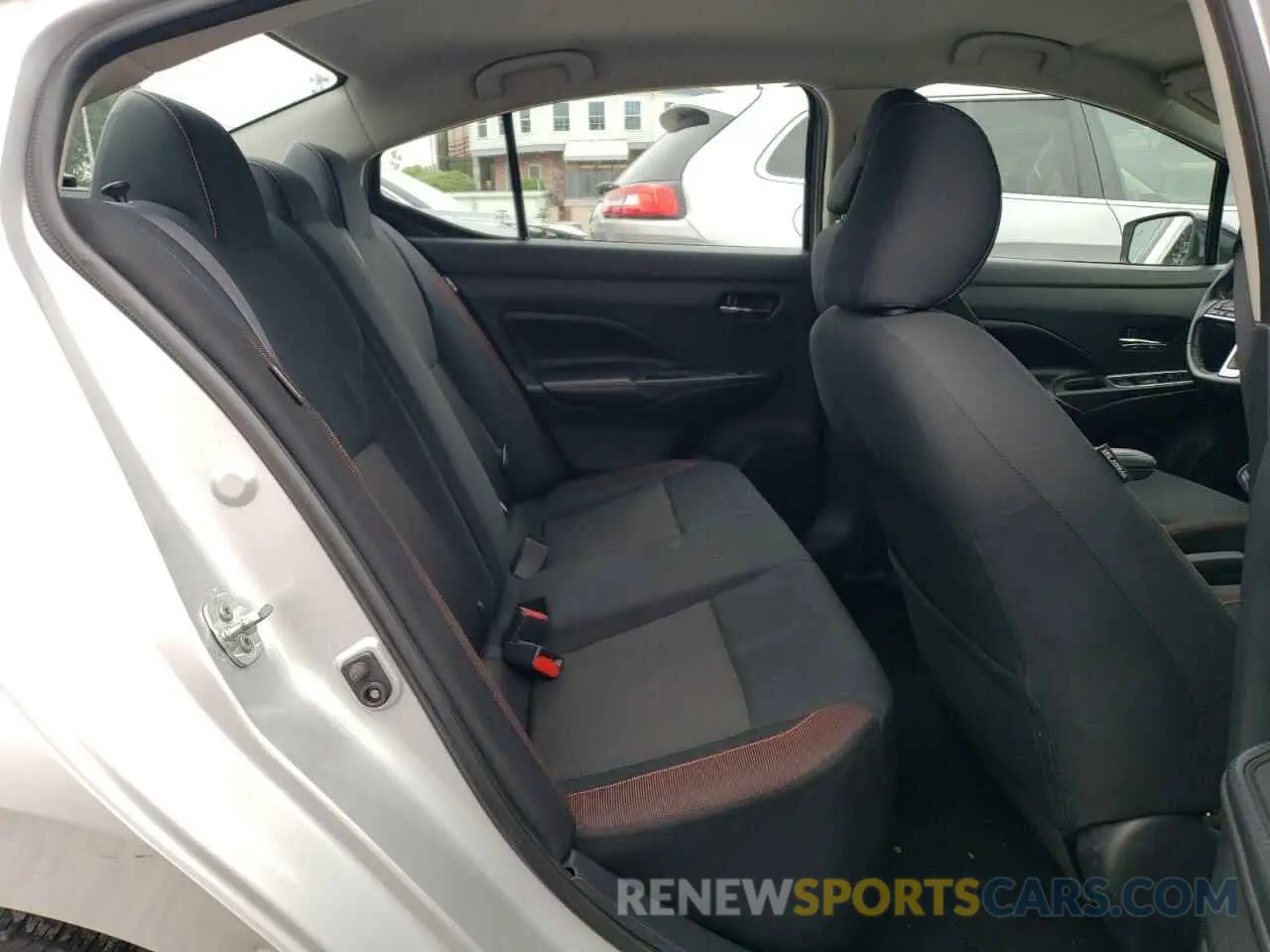 10 Photograph of a damaged car 3N1CN8FV1LL810604 NISSAN VERSA 2020