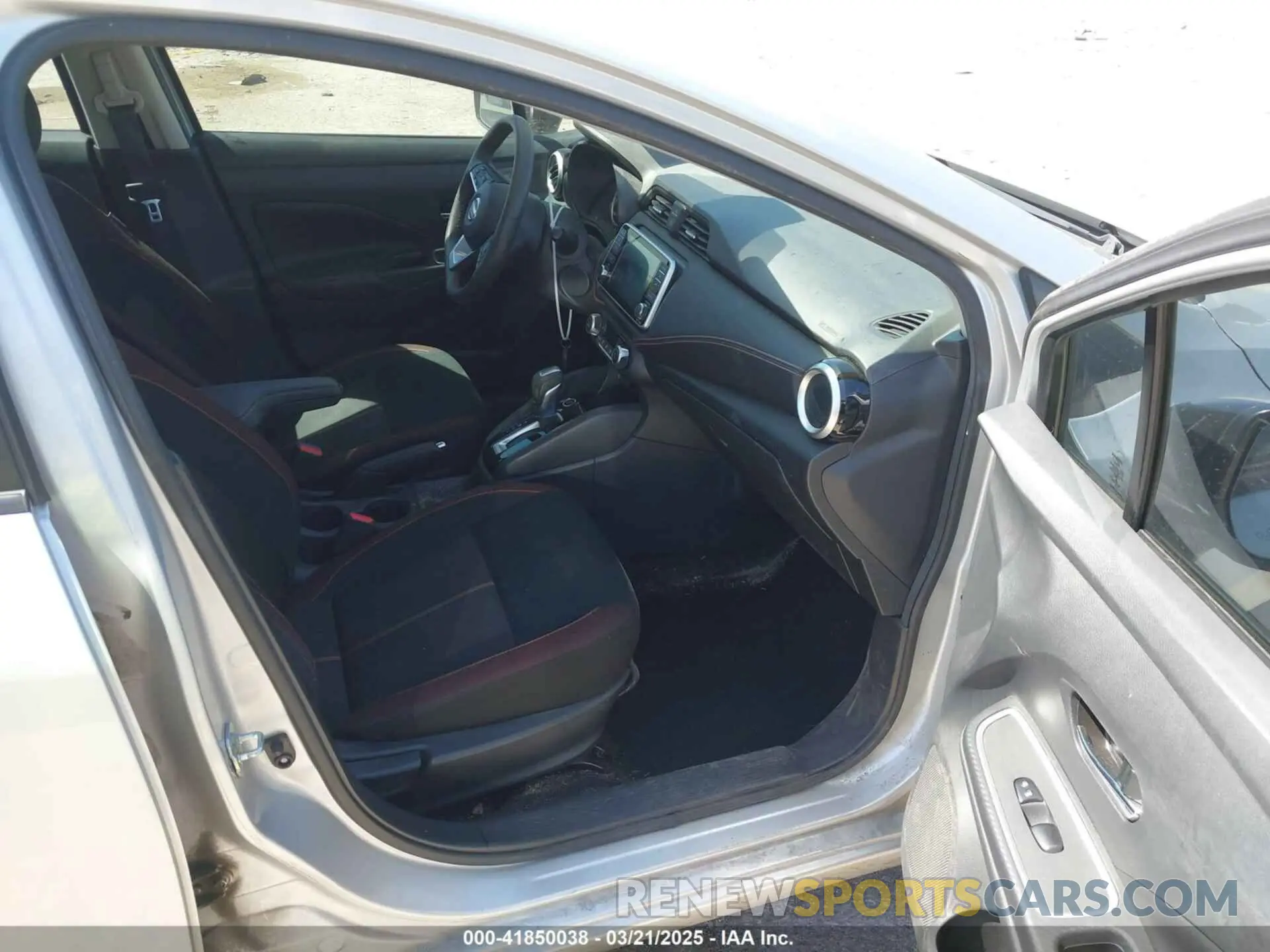 5 Photograph of a damaged car 3N1CN8FV1LL874920 NISSAN VERSA 2020