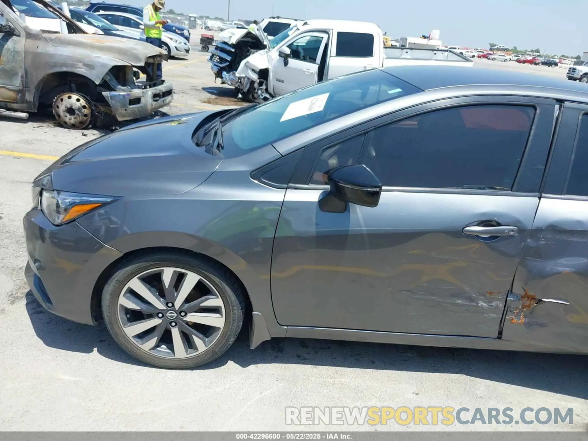 6 Photograph of a damaged car 3N1CN8FV2LL890009 NISSAN VERSA 2020