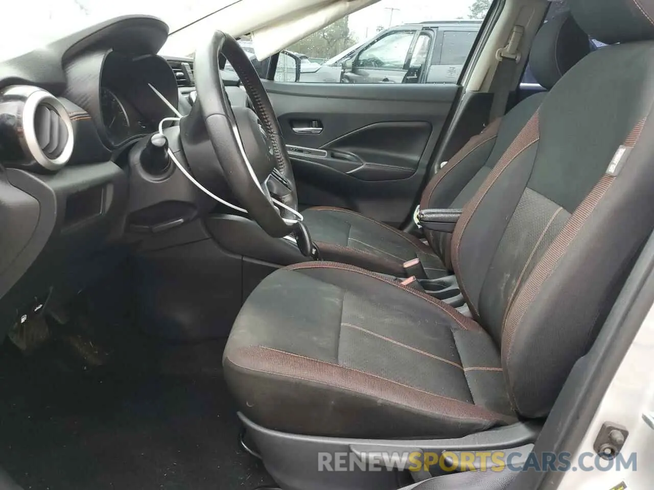 7 Photograph of a damaged car 3N1CN8FV3LL805761 NISSAN VERSA 2020
