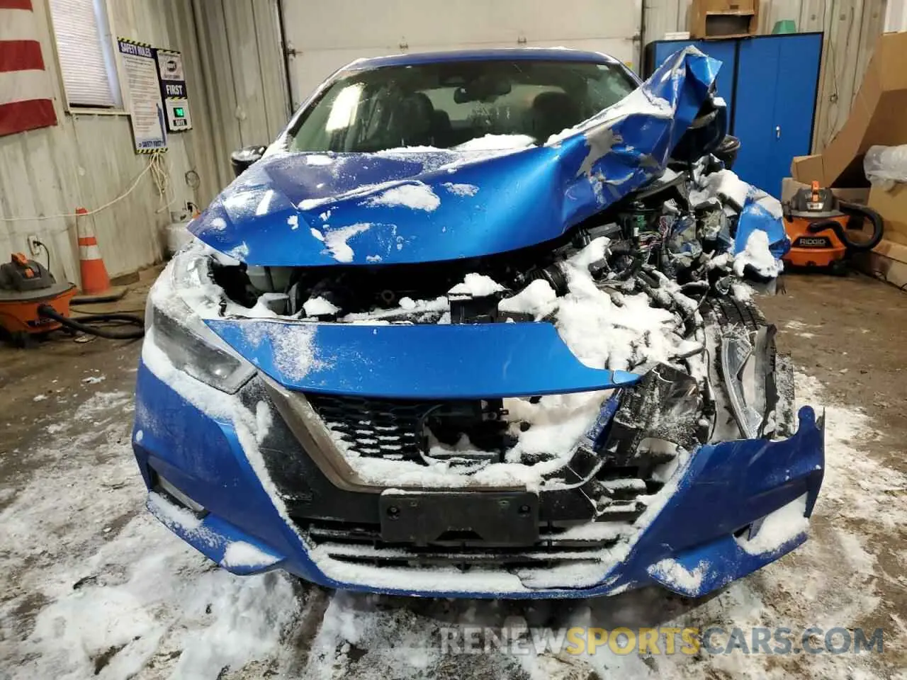 5 Photograph of a damaged car 3N1CN8FV5LL811643 NISSAN VERSA 2020