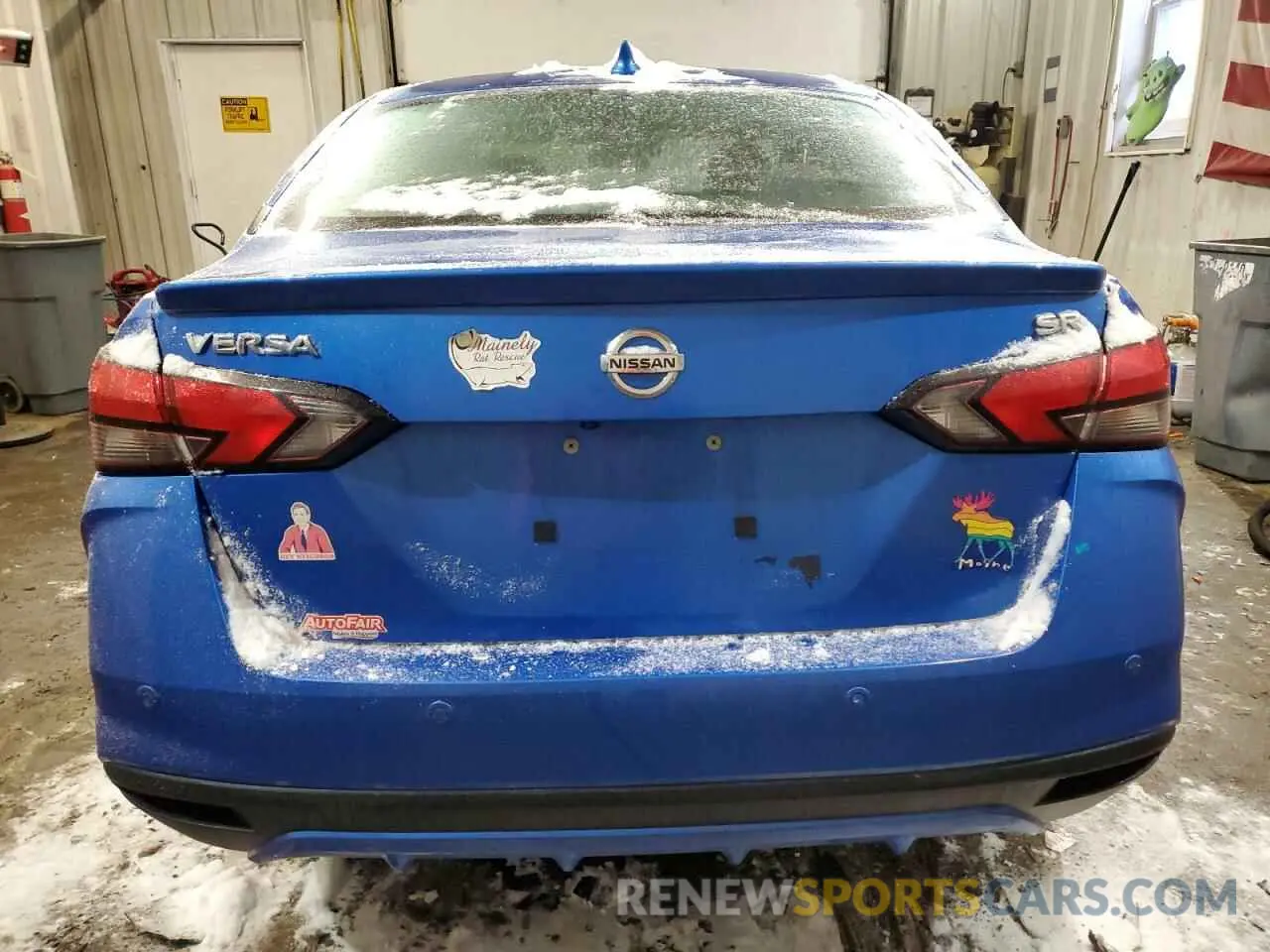 6 Photograph of a damaged car 3N1CN8FV5LL811643 NISSAN VERSA 2020
