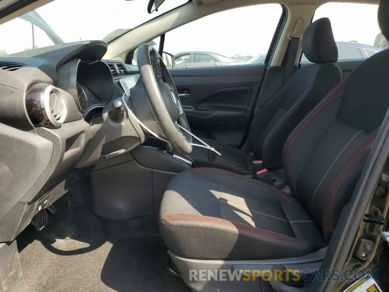 7 Photograph of a damaged car 3N1CN8FV5LL893762 NISSAN VERSA 2020
