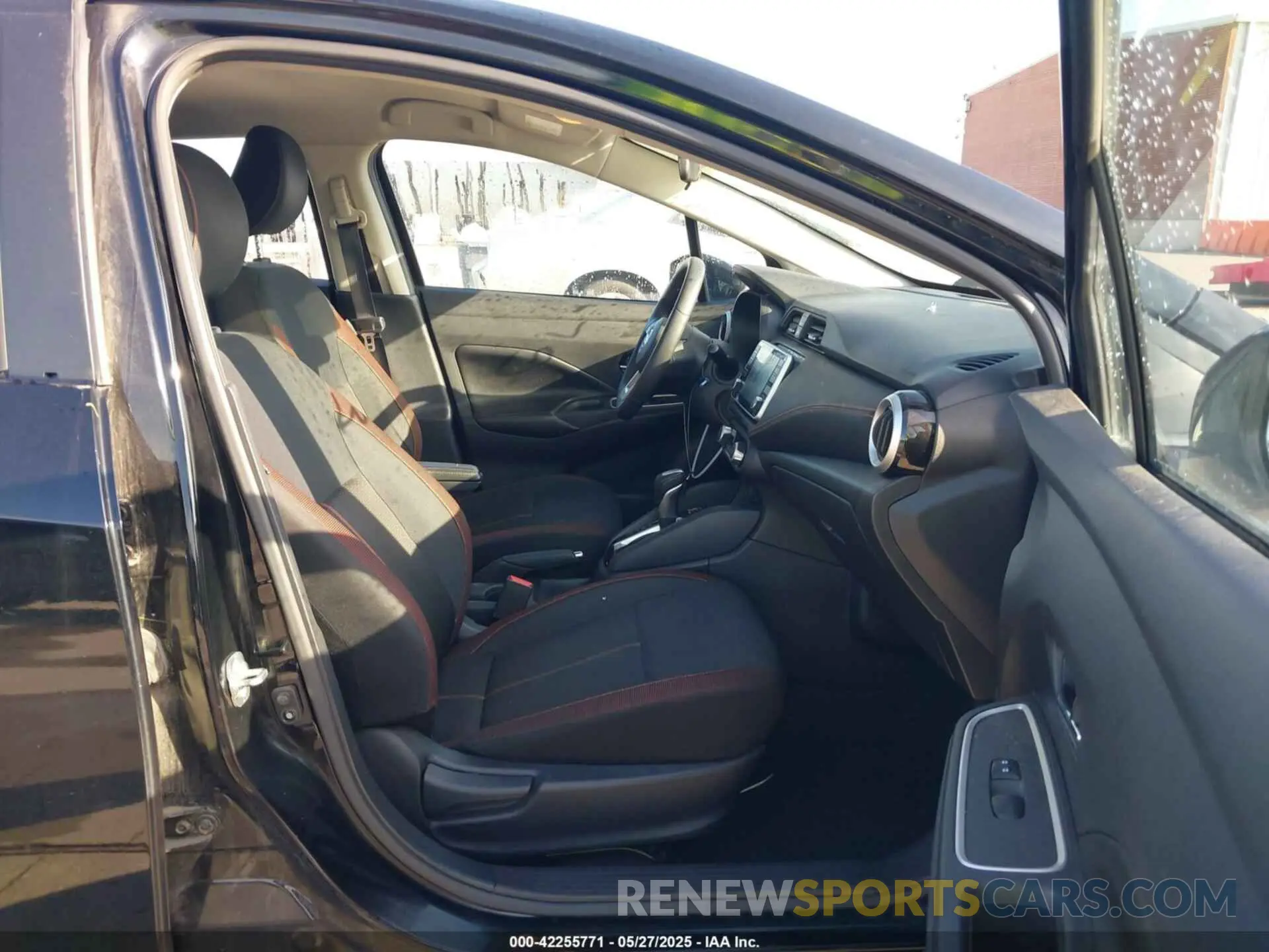 5 Photograph of a damaged car 3N1CN8FV7LL828914 NISSAN VERSA 2020
