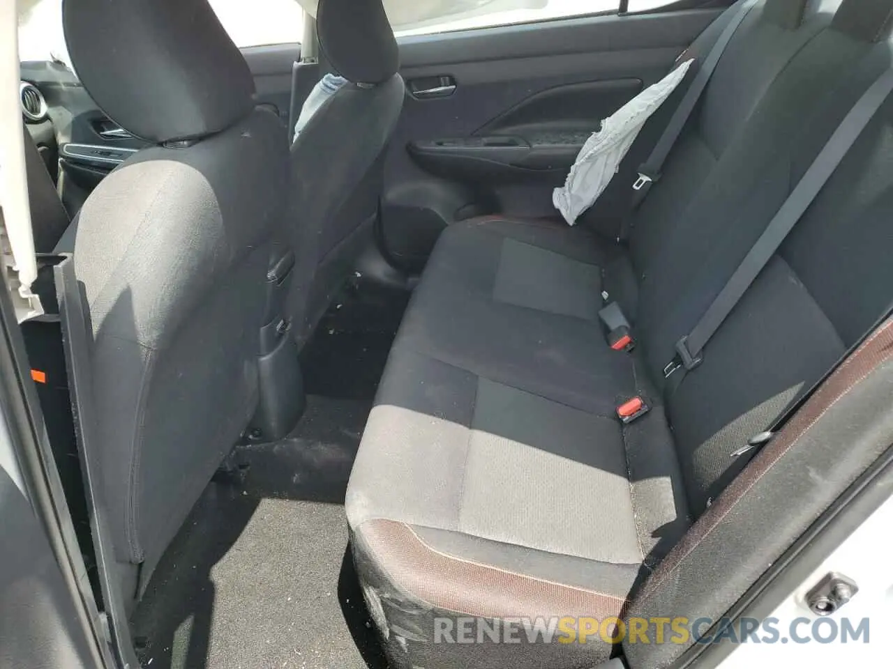 10 Photograph of a damaged car 3N1CN8FV9LL840031 NISSAN VERSA 2020