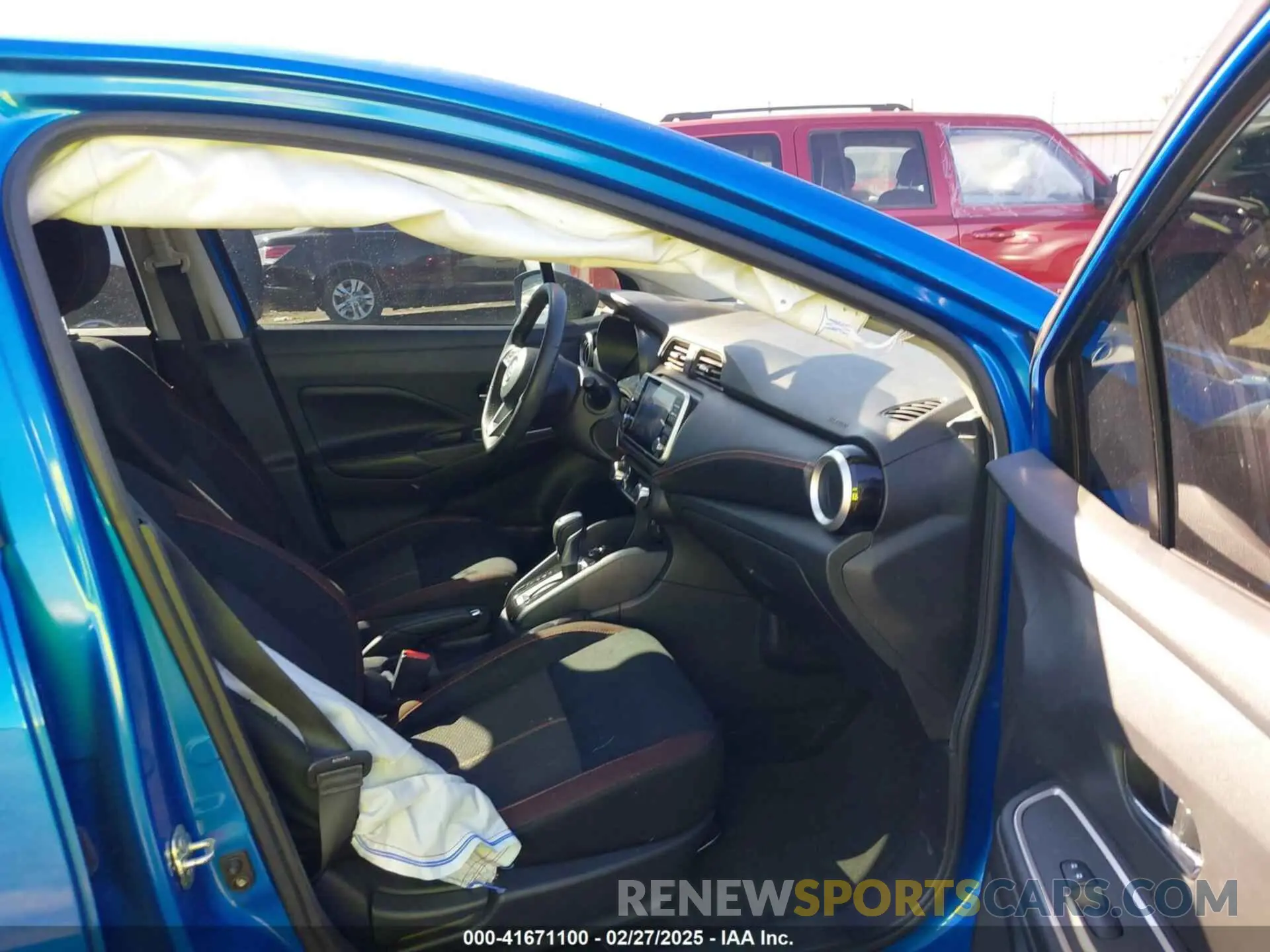5 Photograph of a damaged car 3N1CN8FV9LL894736 NISSAN VERSA 2020