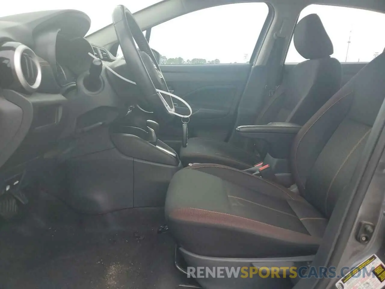 7 Photograph of a damaged car 3N1CN8FVXLL864807 NISSAN VERSA 2020