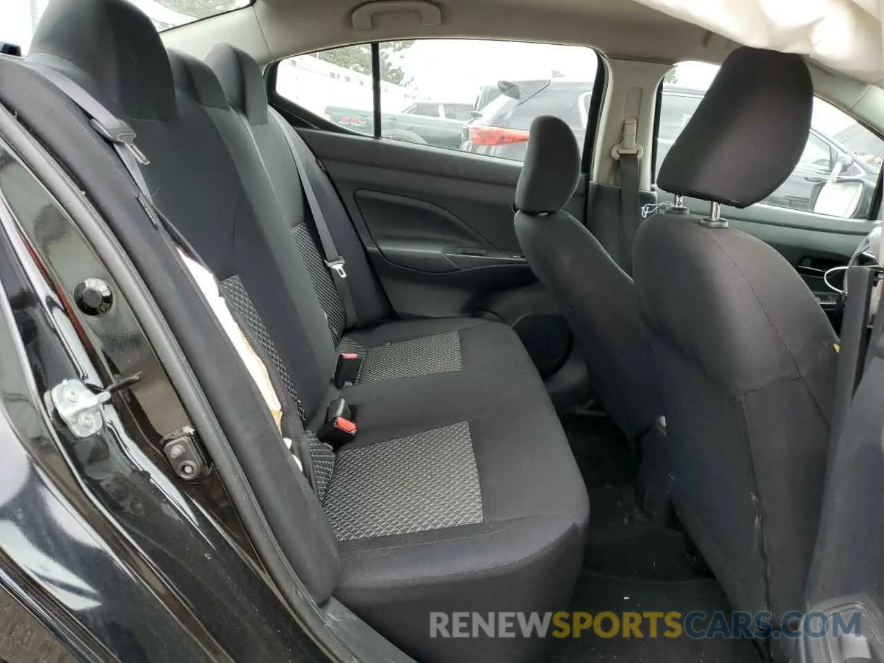 10 Photograph of a damaged car 3N1CN8BV8ML813734 NISSAN VERSA 2021