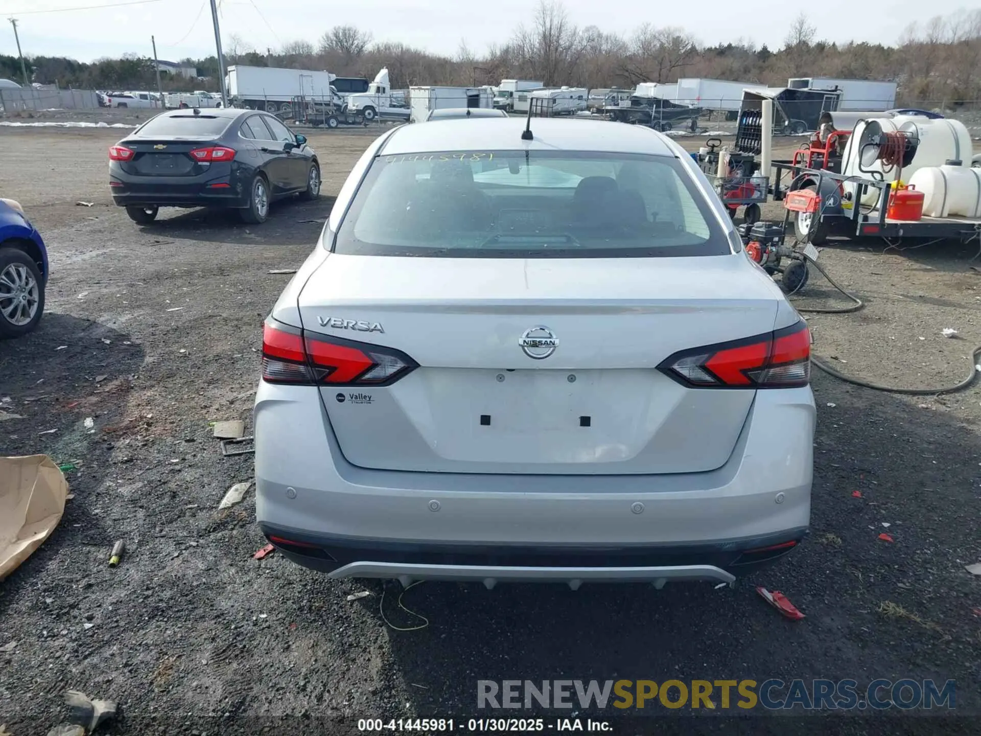 16 Photograph of a damaged car 3N1CN8DV0ML810548 NISSAN VERSA 2021