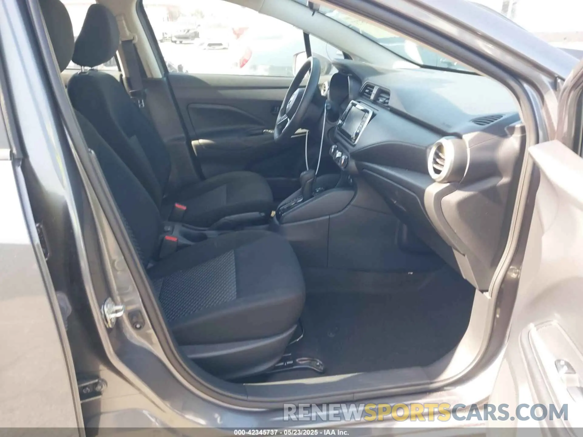 5 Photograph of a damaged car 3N1CN8DV0ML860009 NISSAN VERSA 2021