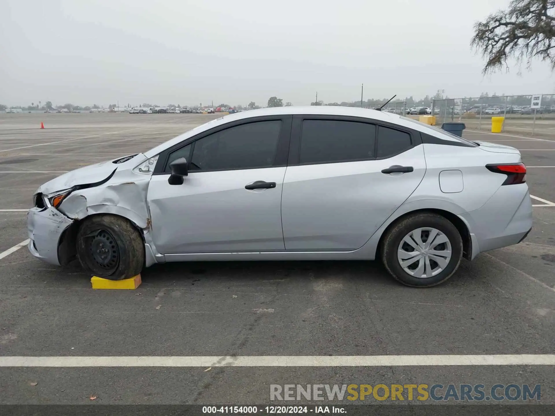 13 Photograph of a damaged car 3N1CN8DV0ML907474 NISSAN VERSA 2021
