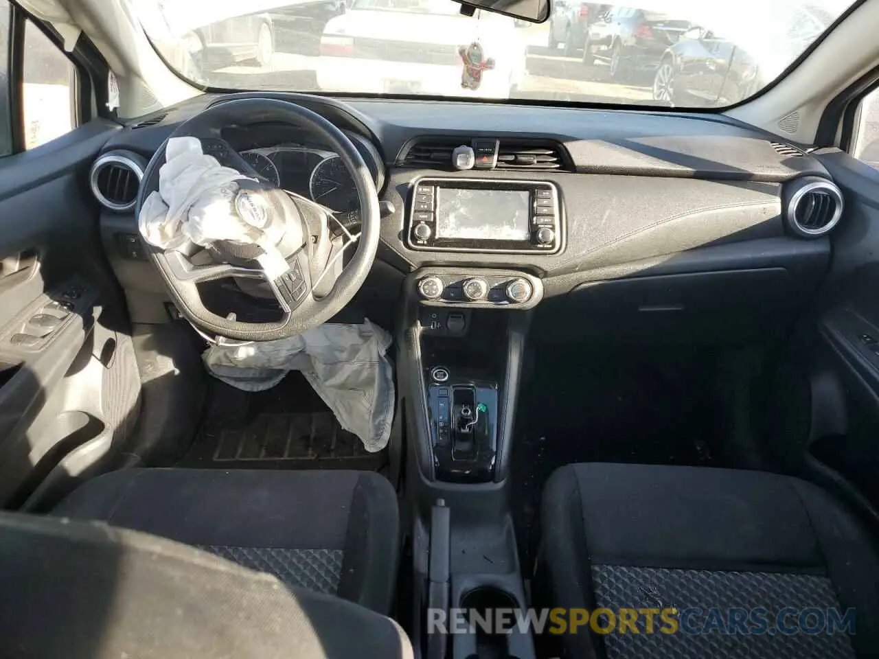 8 Photograph of a damaged car 3N1CN8DV0ML908186 NISSAN VERSA 2021