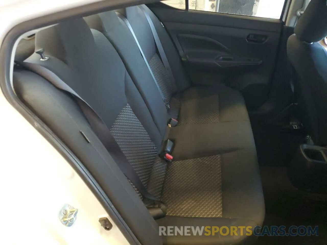 10 Photograph of a damaged car 3N1CN8DV1ML807643 NISSAN VERSA 2021