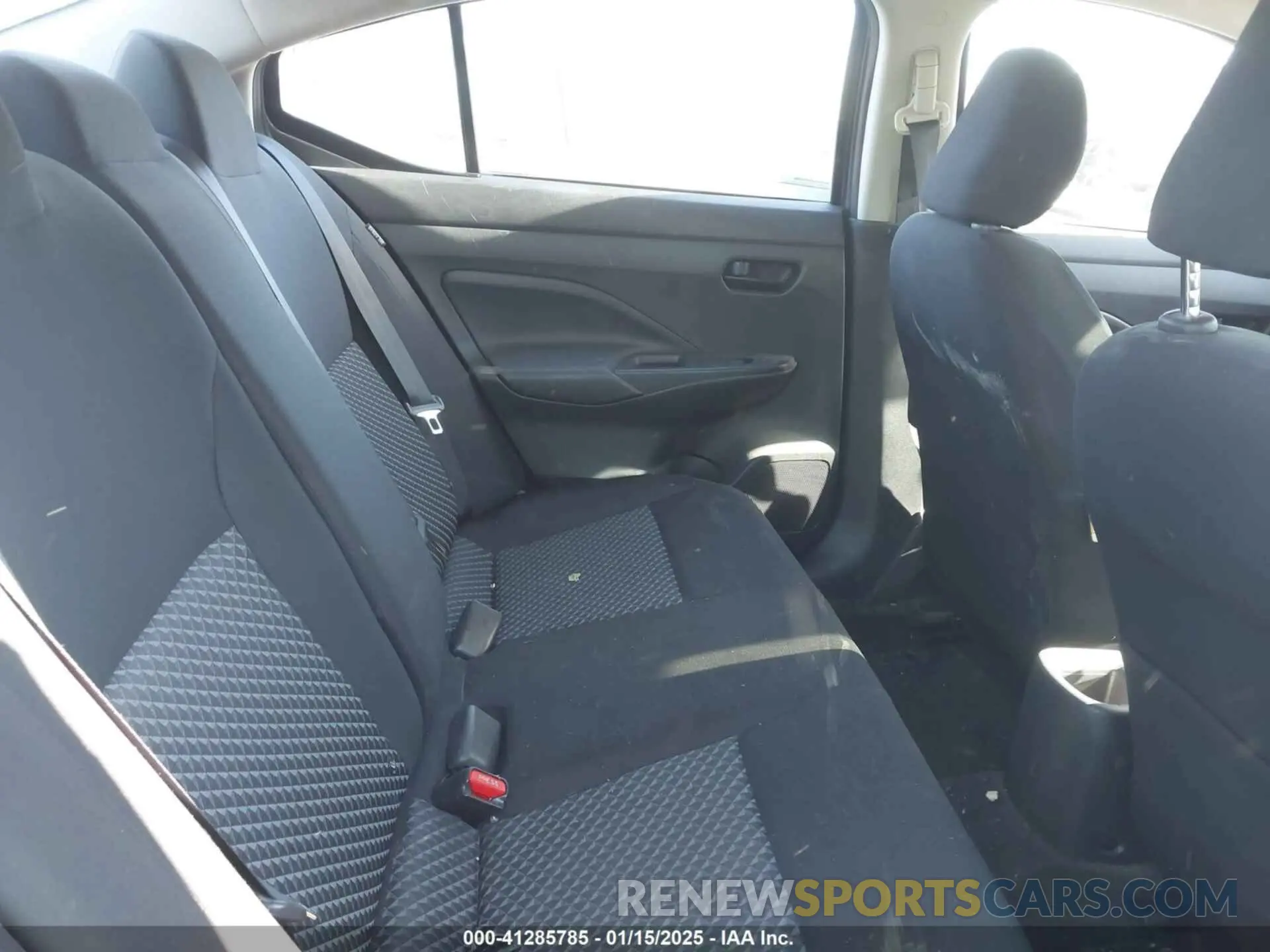 8 Photograph of a damaged car 3N1CN8DV1ML881645 NISSAN VERSA 2021