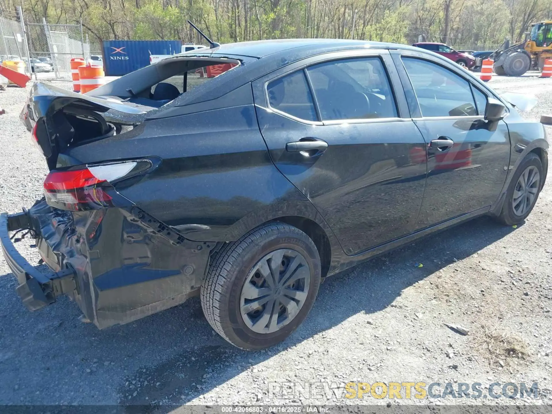 4 Photograph of a damaged car 3N1CN8DV1ML896341 NISSAN VERSA 2021
