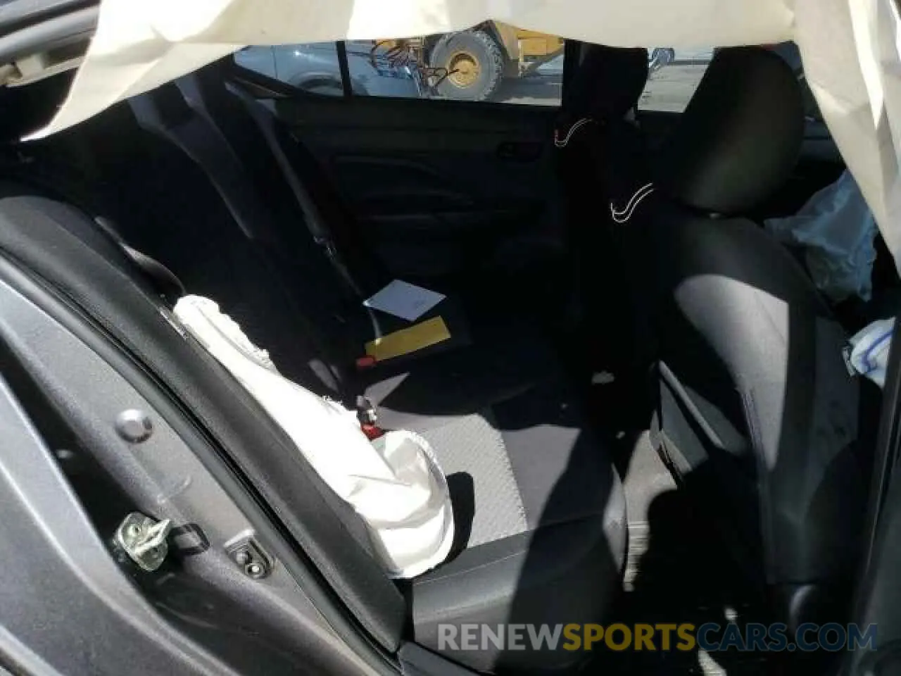 10 Photograph of a damaged car 3N1CN8DV2ML808526 NISSAN VERSA 2021