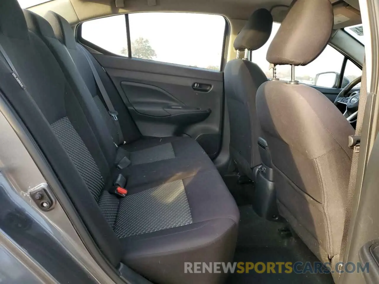 10 Photograph of a damaged car 3N1CN8DV2ML849027 NISSAN VERSA 2021